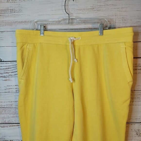 Goodthreads Women's Heritage Fleece Jogger Pant - Picture 3 of 10